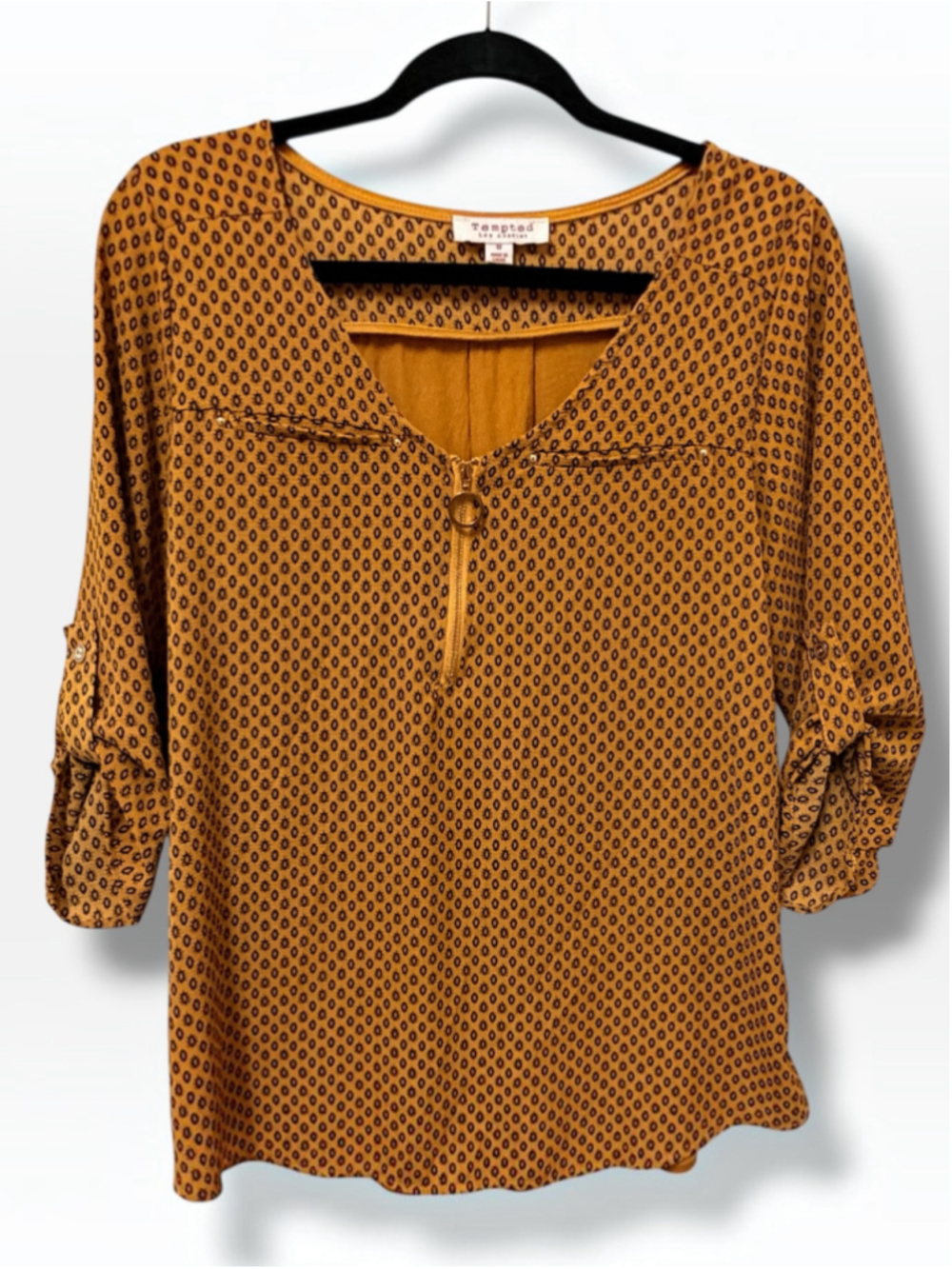 Tempted Los Angeles Womens M Mustard Black Geometric Print Zip Front Blouse NWT